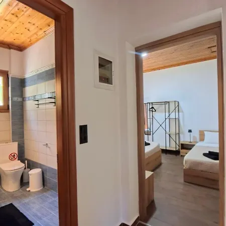 Del Vino * Mikros Prinos